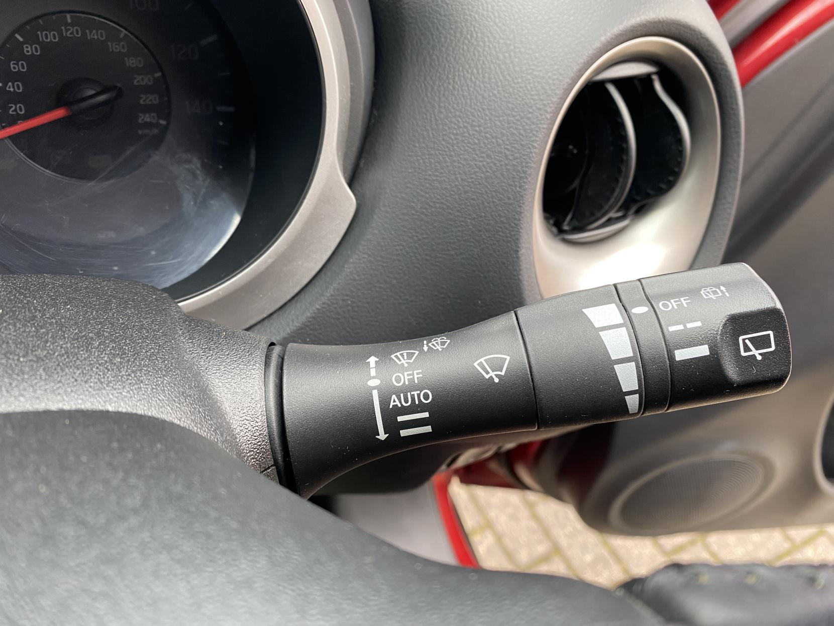 Nissan Juke 1.6 DIG-T Tekna SUV 5dr Petrol Manual Euro 5 (190 ps)