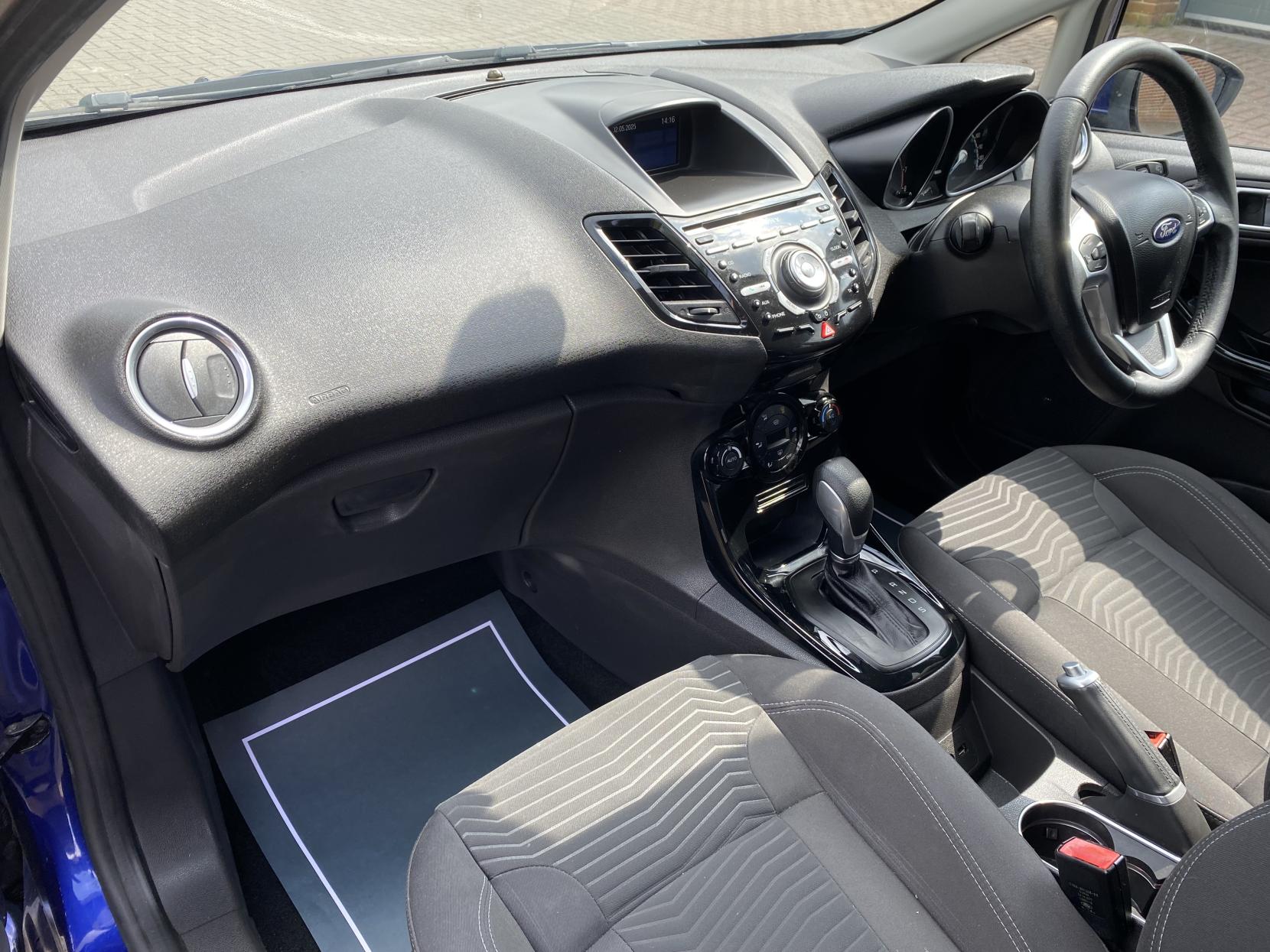 Ford Fiesta 1.0T EcoBoost Titanium Hatchback 5dr Petrol Powershift Euro 5 (100 ps)