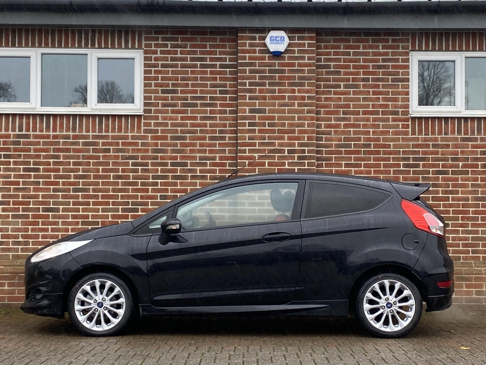 Ford Fiesta 1.0T EcoBoost Zetec S Hatchback 3dr Petrol Manual Euro 5 (s/s) (125 ps)