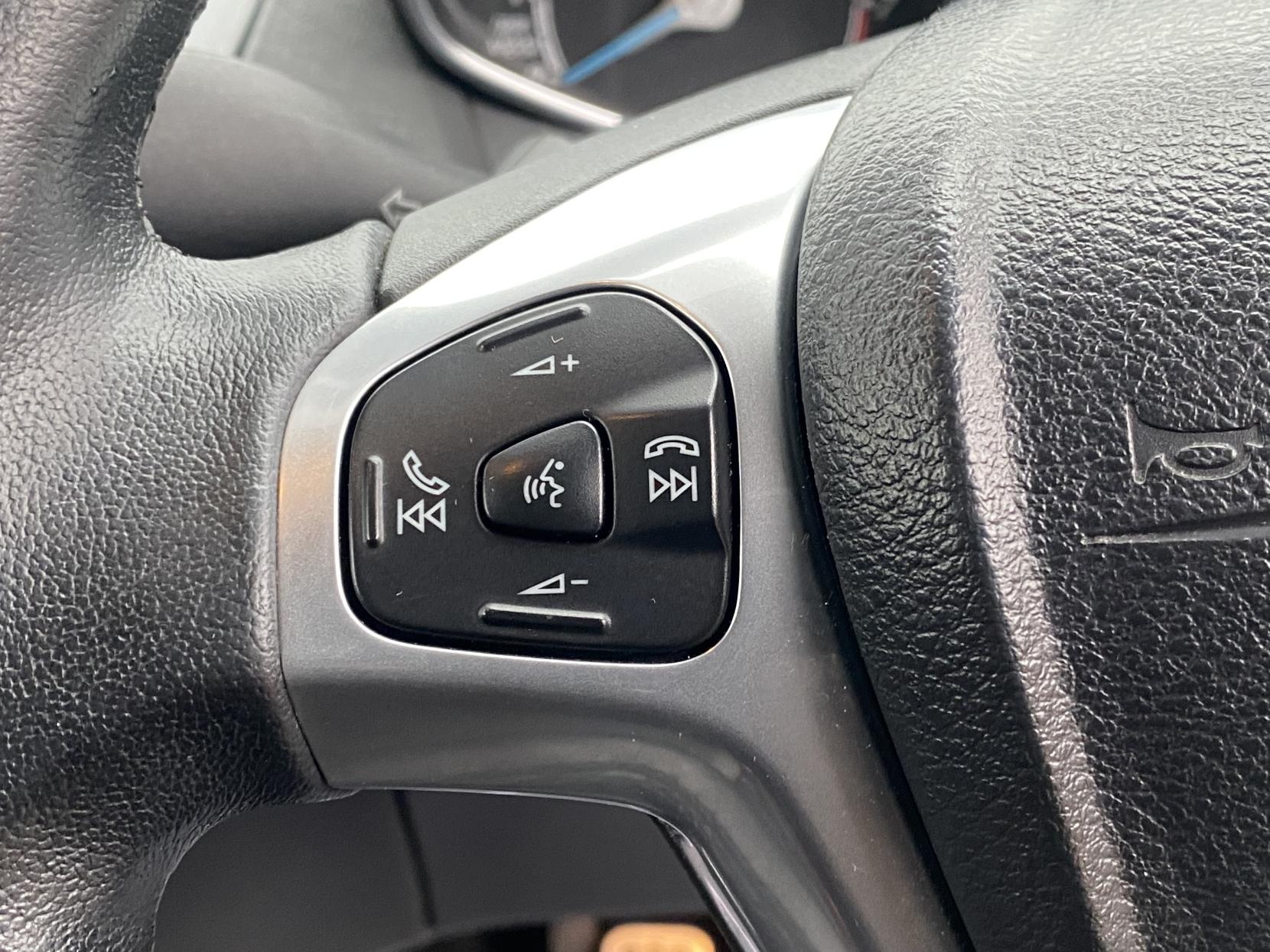 Ford Fiesta 1.0T EcoBoost Zetec S Hatchback 3dr Petrol Manual Euro 5 (s/s) (125 ps)