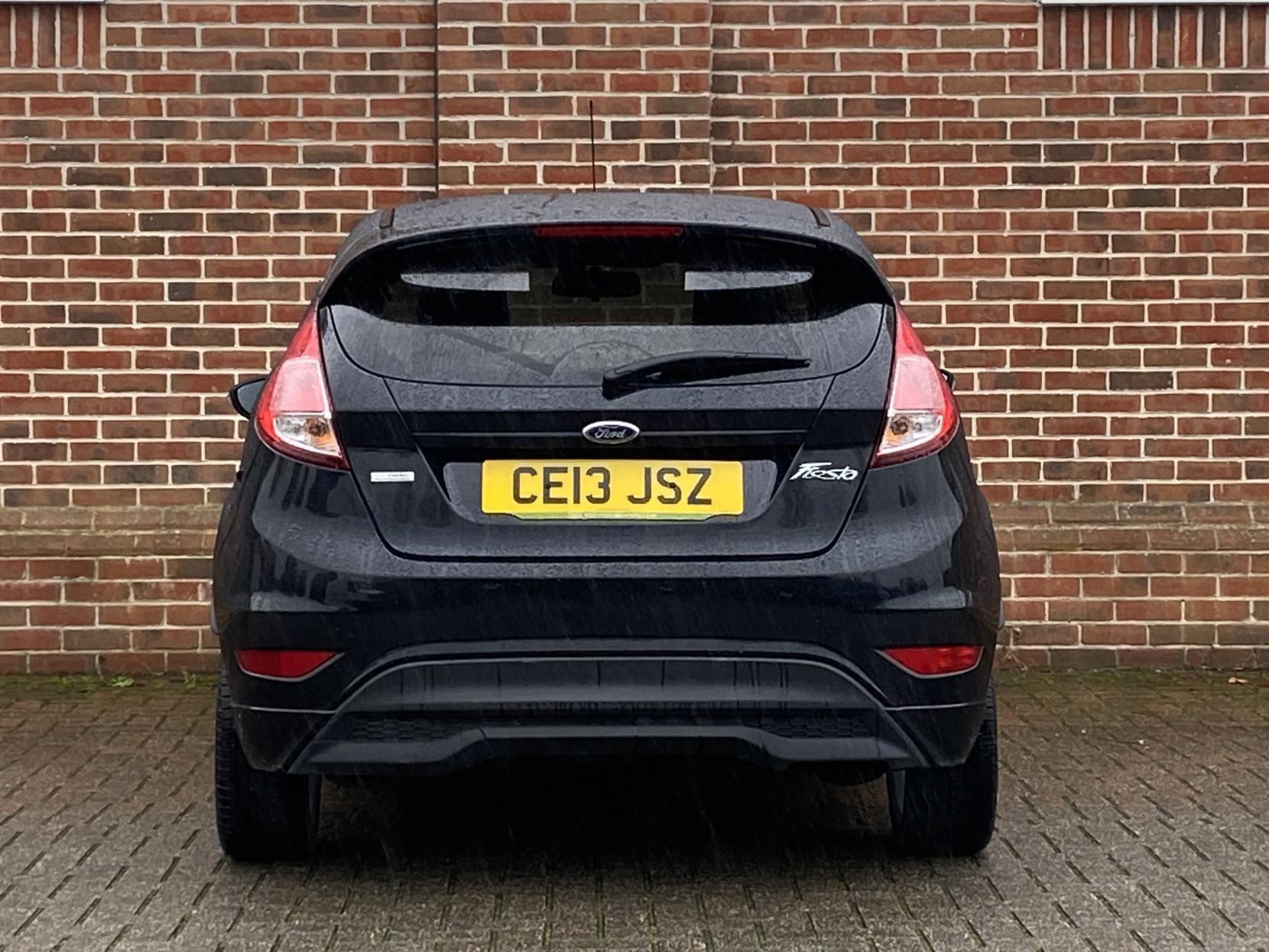 Ford Fiesta 1.0T EcoBoost Zetec S Hatchback 3dr Petrol Manual Euro 5 (s/s) (125 ps)