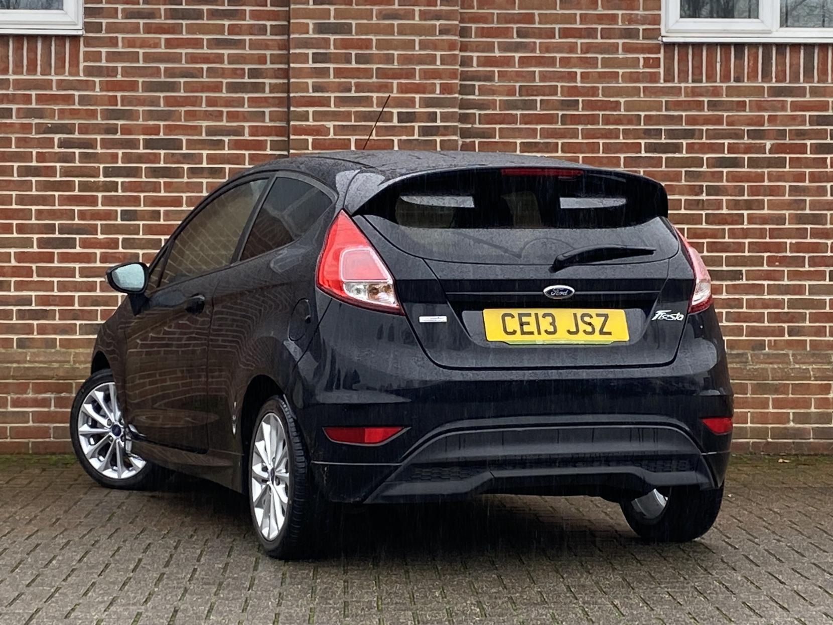 Ford Fiesta 1.0T EcoBoost Zetec S Hatchback 3dr Petrol Manual Euro 5 (s/s) (125 ps)