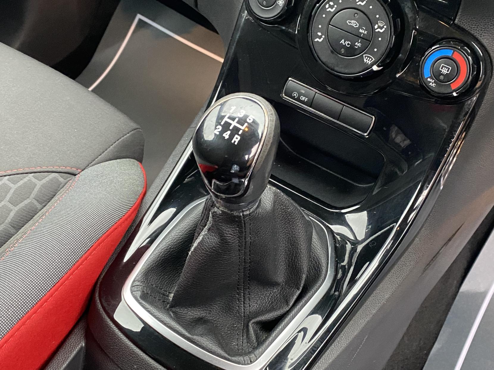 Ford Fiesta 1.0T EcoBoost Zetec S Hatchback 3dr Petrol Manual Euro 5 (s/s) (125 ps)