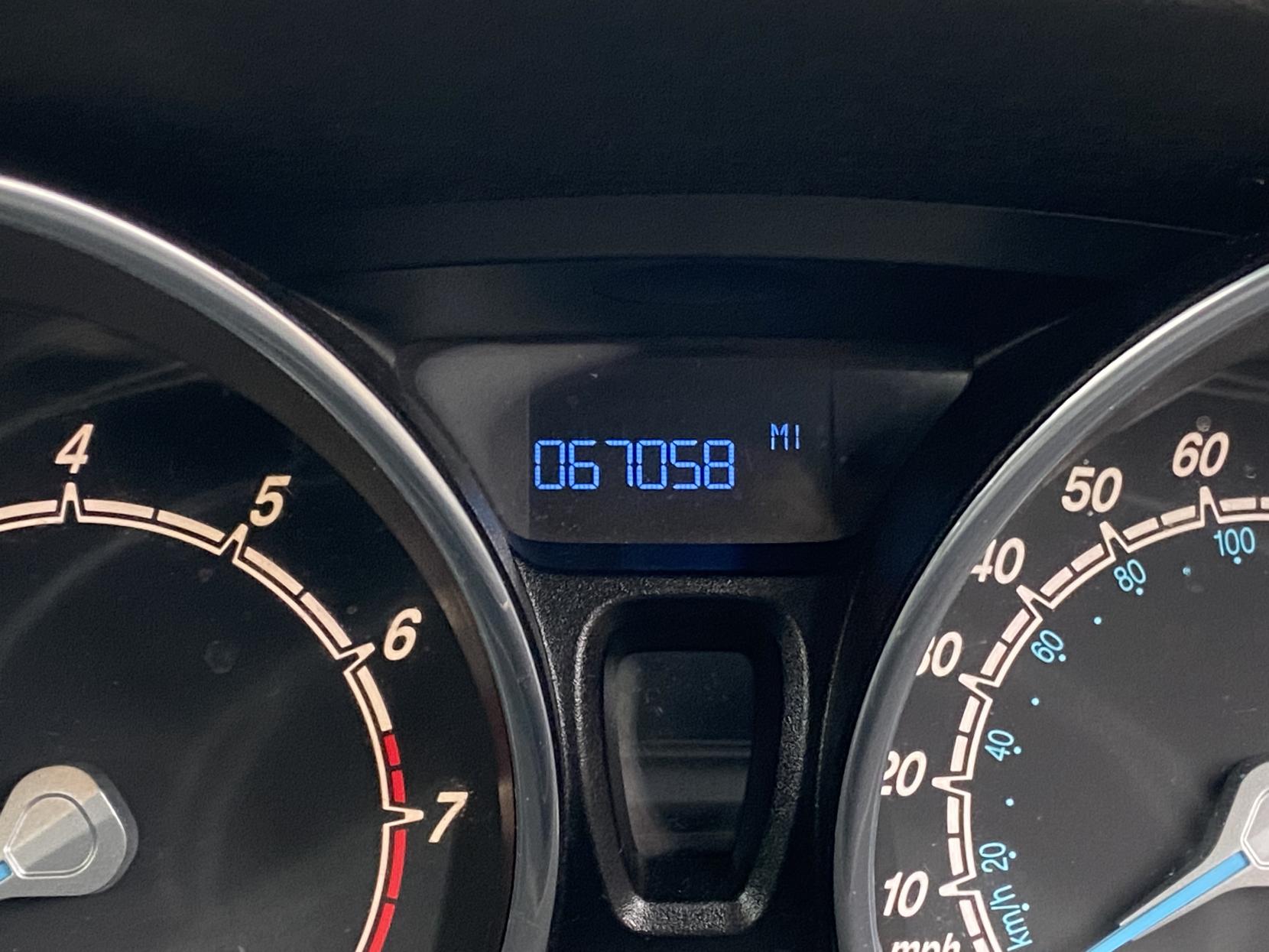 Ford Fiesta 1.0T EcoBoost Zetec S Hatchback 3dr Petrol Manual Euro 5 (s/s) (125 ps)