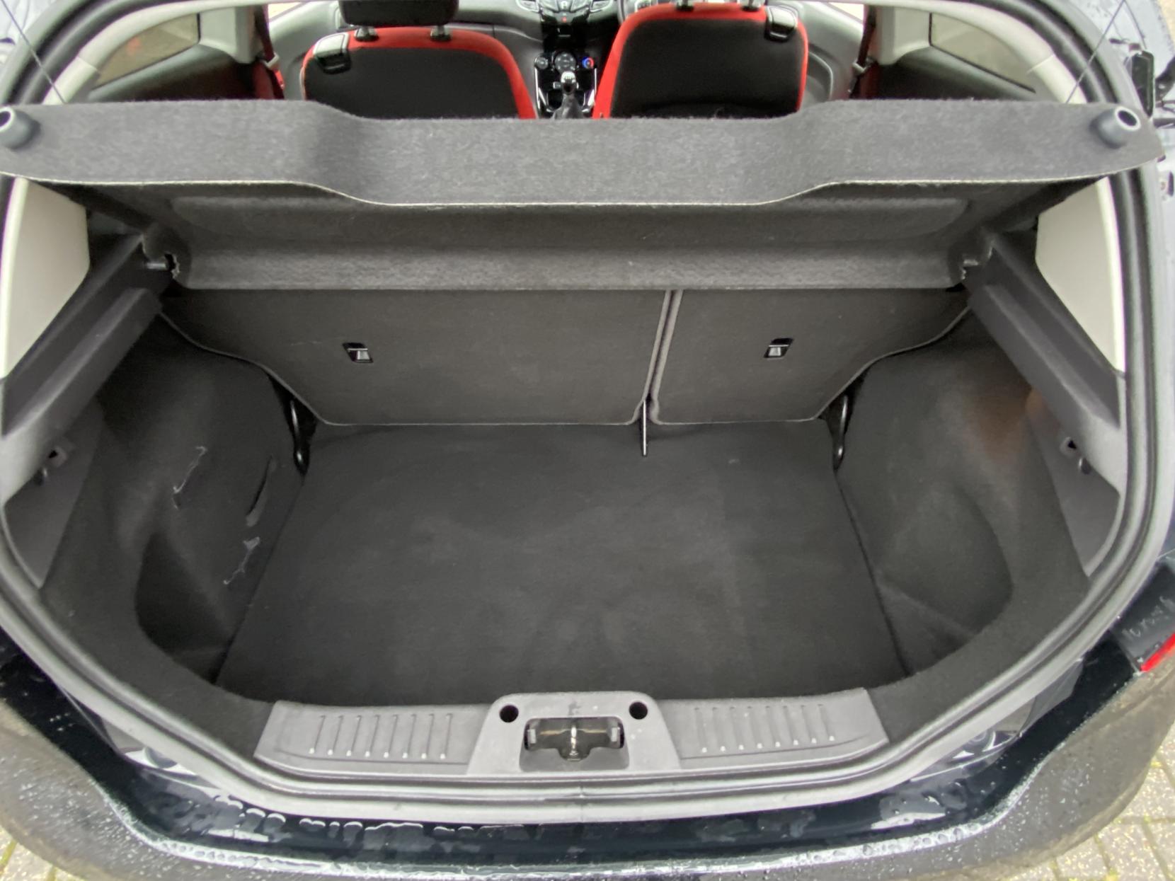 Ford Fiesta 1.0T EcoBoost Zetec S Hatchback 3dr Petrol Manual Euro 5 (s/s) (125 ps)