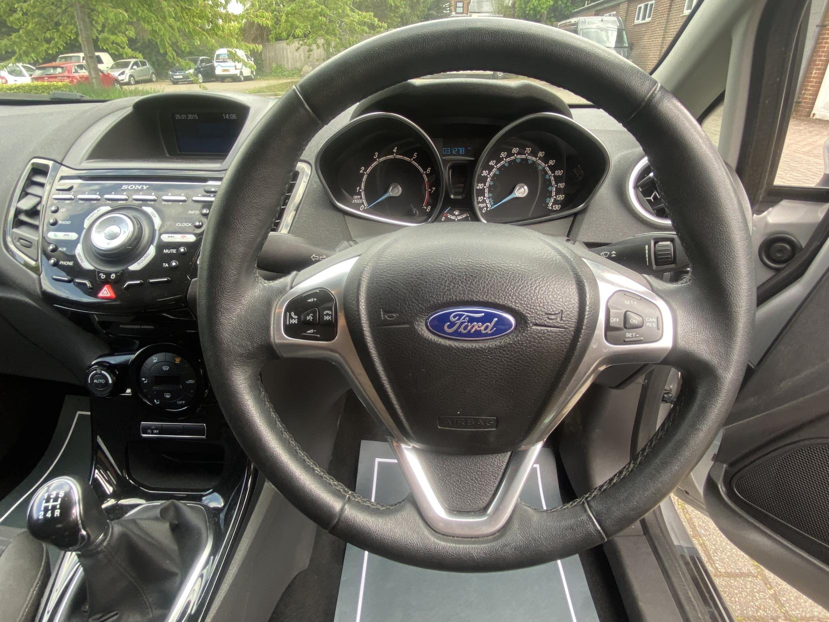 Ford Fiesta 1.0T EcoBoost Titanium Hatchback 5dr Petrol Manual Euro 5 (s/s) (100 ps)