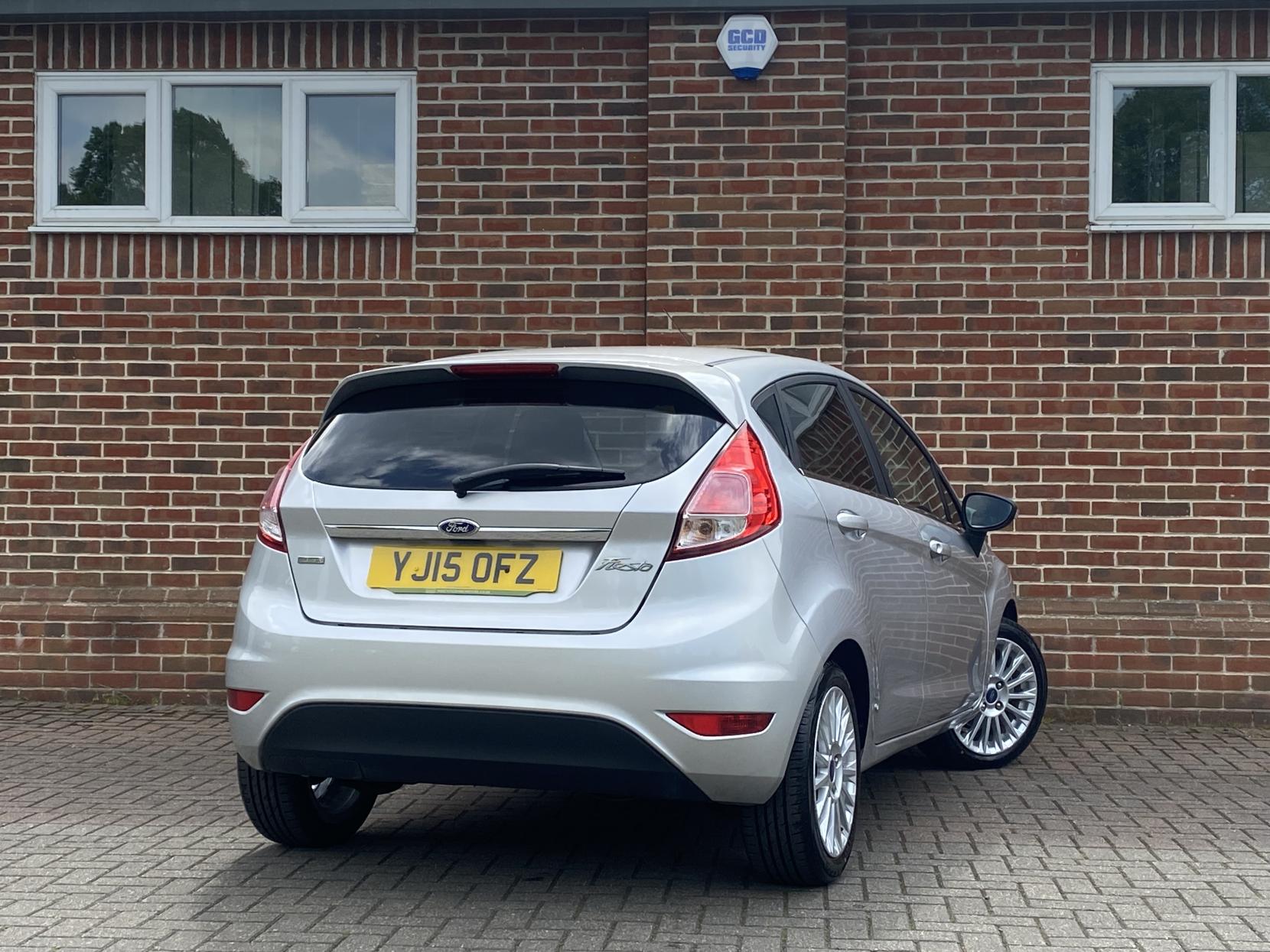 Ford Fiesta 1.0T EcoBoost Titanium Hatchback 5dr Petrol Manual Euro 5 (s/s) (100 ps)