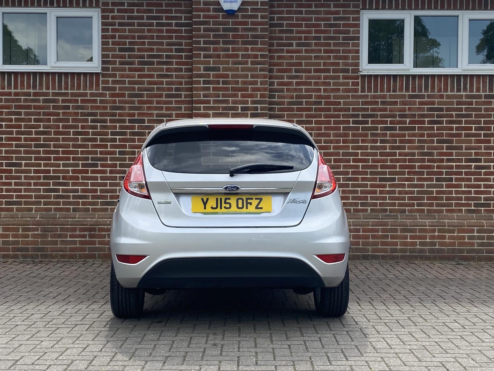 Ford Fiesta 1.0T EcoBoost Titanium Hatchback 5dr Petrol Manual Euro 5 (s/s) (100 ps)