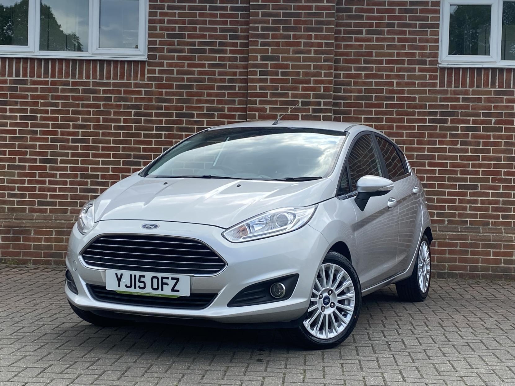 Ford Fiesta 1.0T EcoBoost Titanium Hatchback 5dr Petrol Manual Euro 5 (s/s) (100 ps)