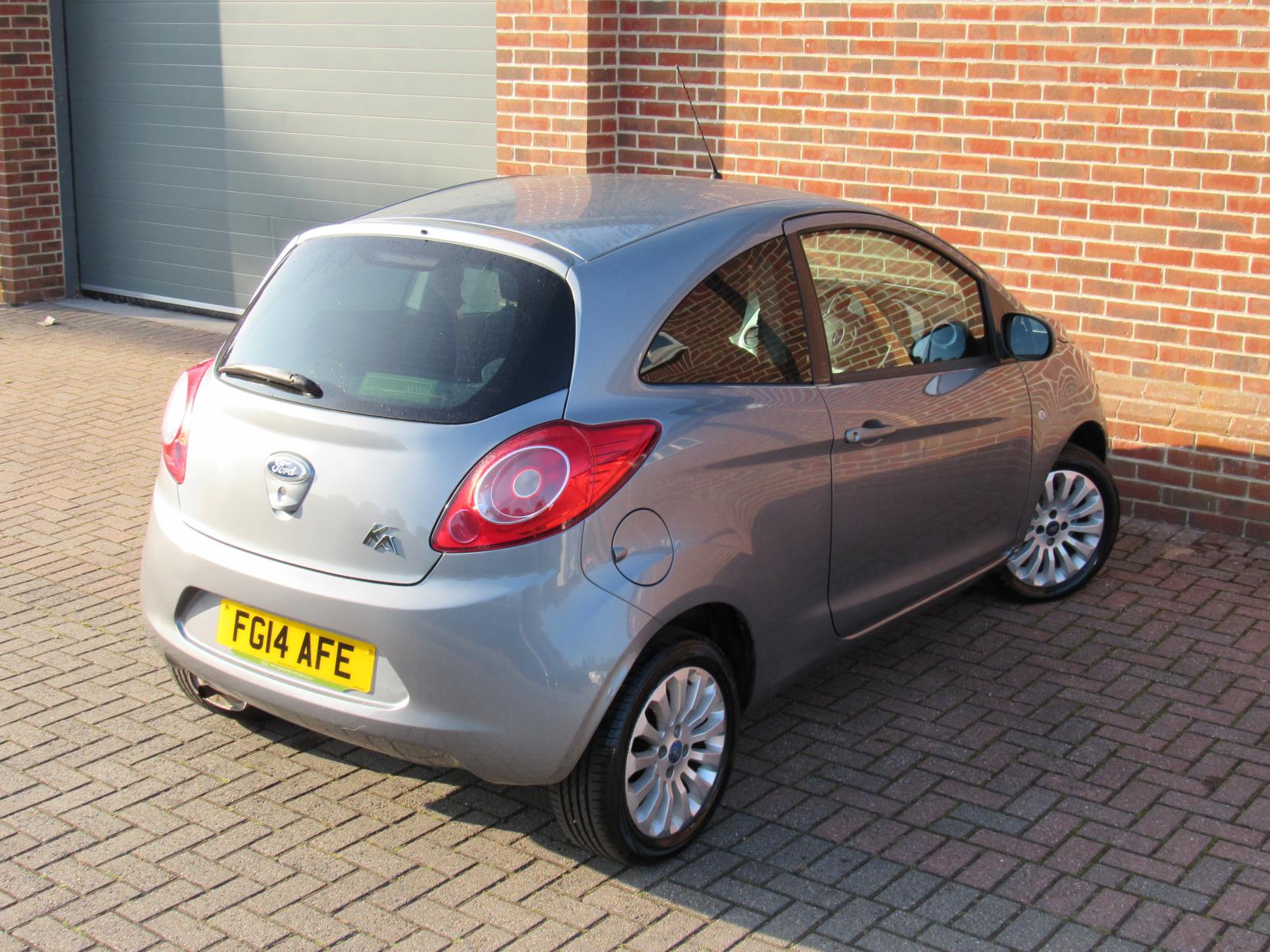 Ford Ka 1.2 Zetec Hatchback 3dr Petrol Manual Euro 6 (s/s) (69 ps)