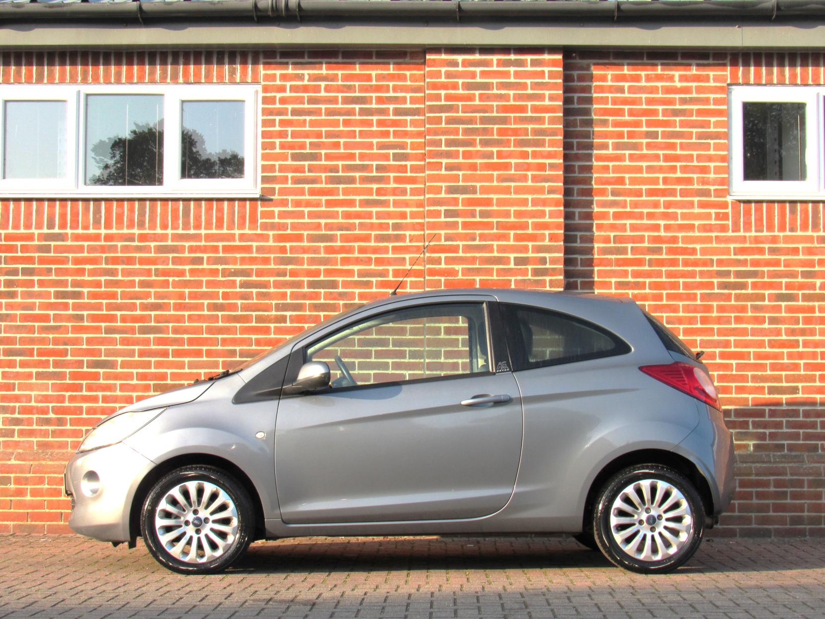 Ford Ka 1.2 Zetec Hatchback 3dr Petrol Manual Euro 6 (s/s) (69 ps)