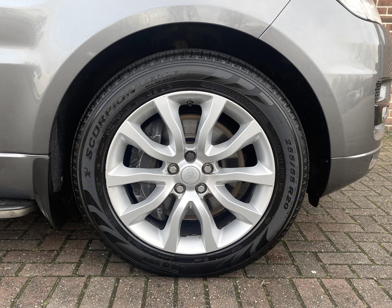 Land Rover Range Rover Sport 3.0 SD V6 HSE SUV 5dr Diesel Auto 4WD Euro 6 (s/s) (306 ps)