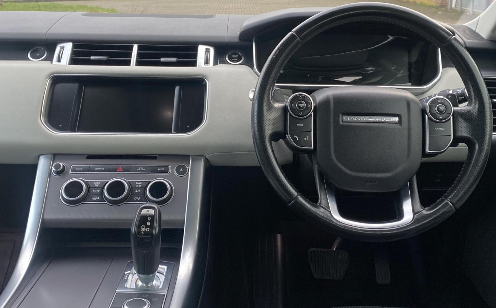 Land Rover Range Rover Sport 3.0 SD V6 HSE SUV 5dr Diesel Auto 4WD Euro 6 (s/s) (306 ps)