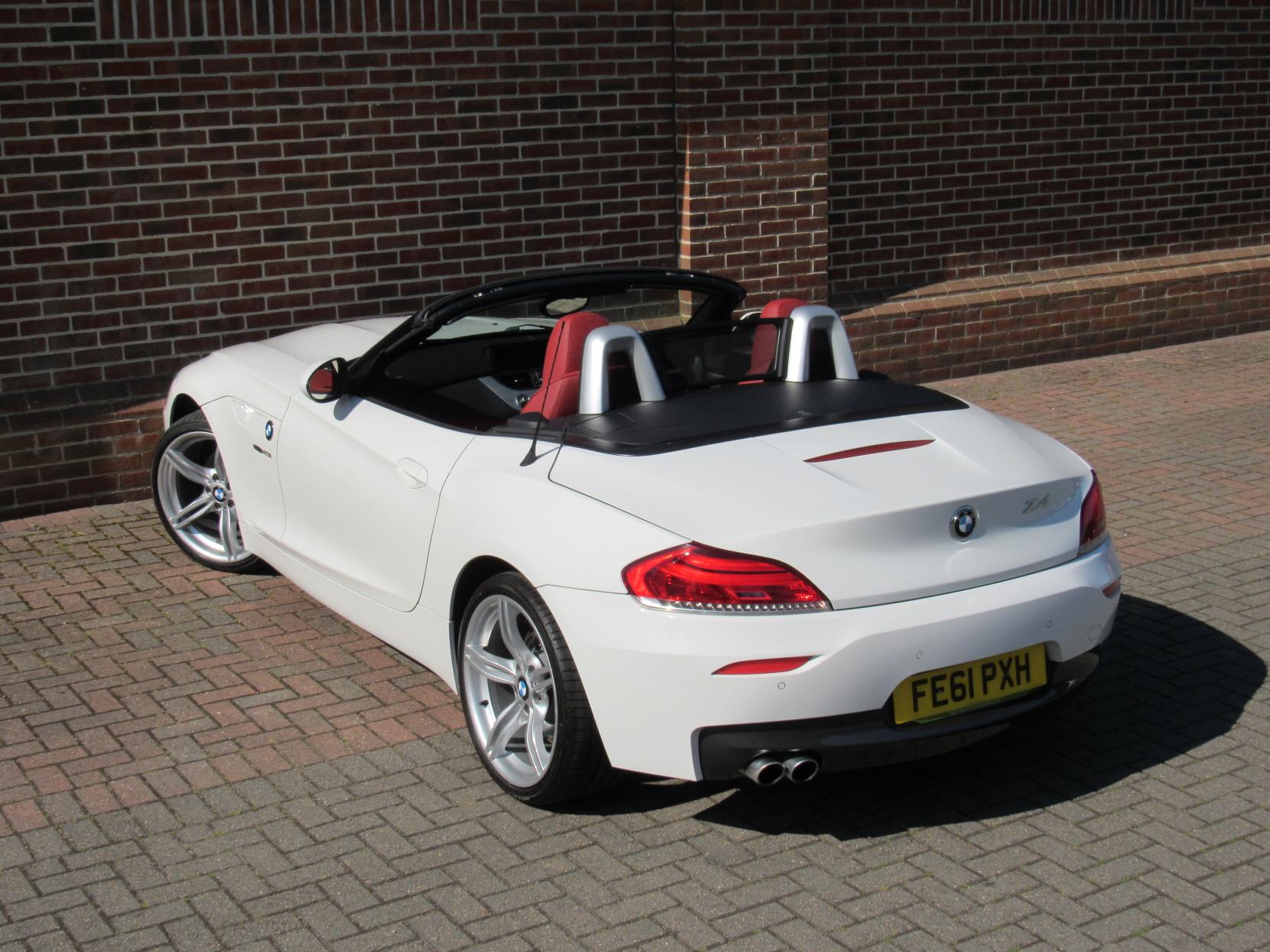 BMW Z4 2.5 23i M Sport Highline Edition Convertible 2dr Petrol Manual sDrive Euro 5 (204 ps)