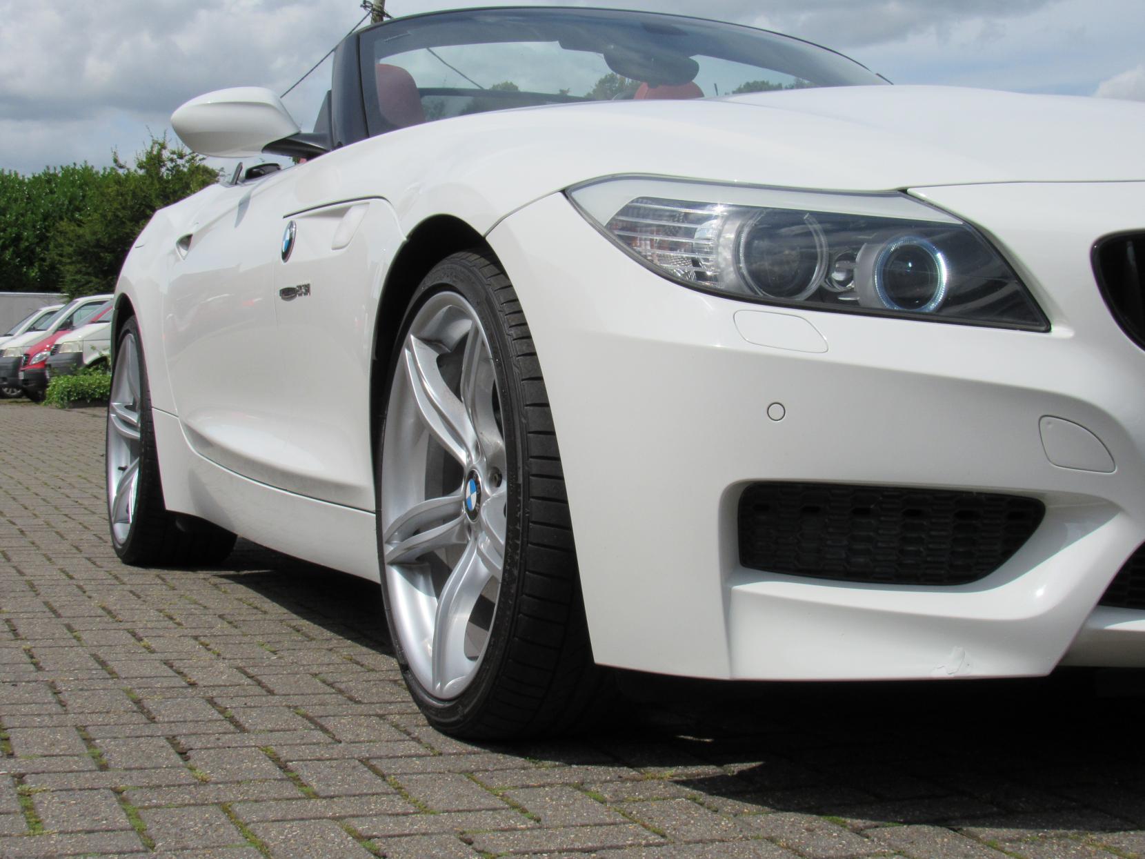 BMW Z4 2.5 23i M Sport Highline Edition Convertible 2dr Petrol Manual sDrive Euro 5 (204 ps)