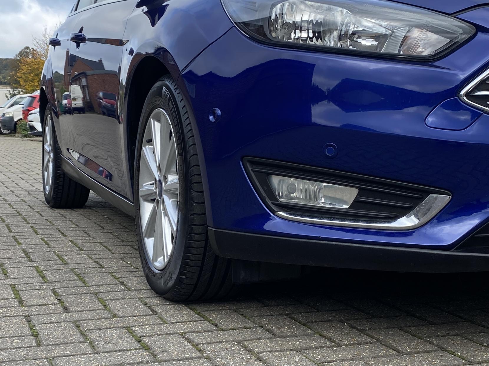 Ford Focus 1.0T EcoBoost Titanium Hatchback 5dr Petrol Manual Euro 6 (s/s) (125 ps)