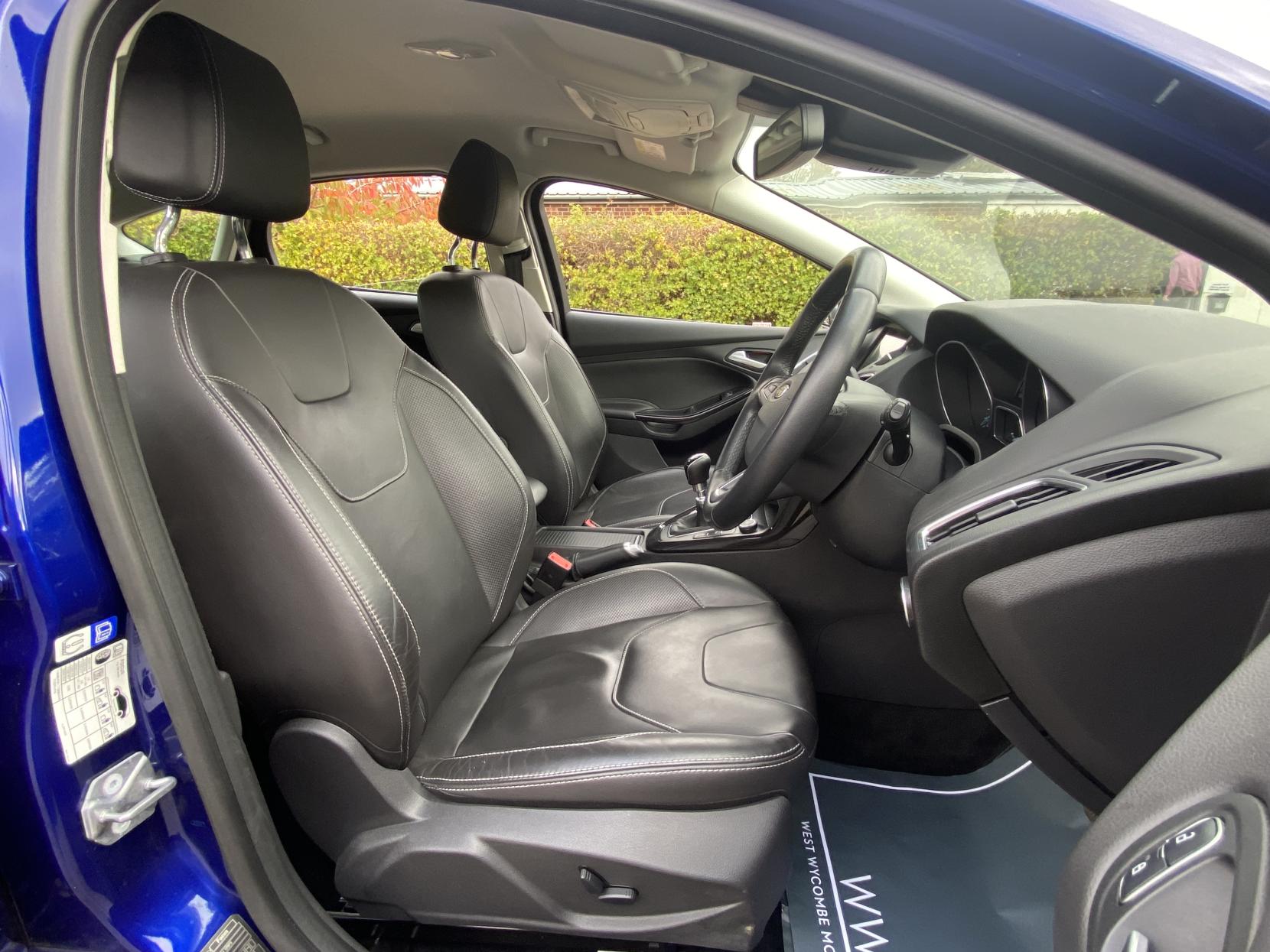Ford Focus 1.0T EcoBoost Titanium Hatchback 5dr Petrol Manual Euro 6 (s/s) (125 ps)