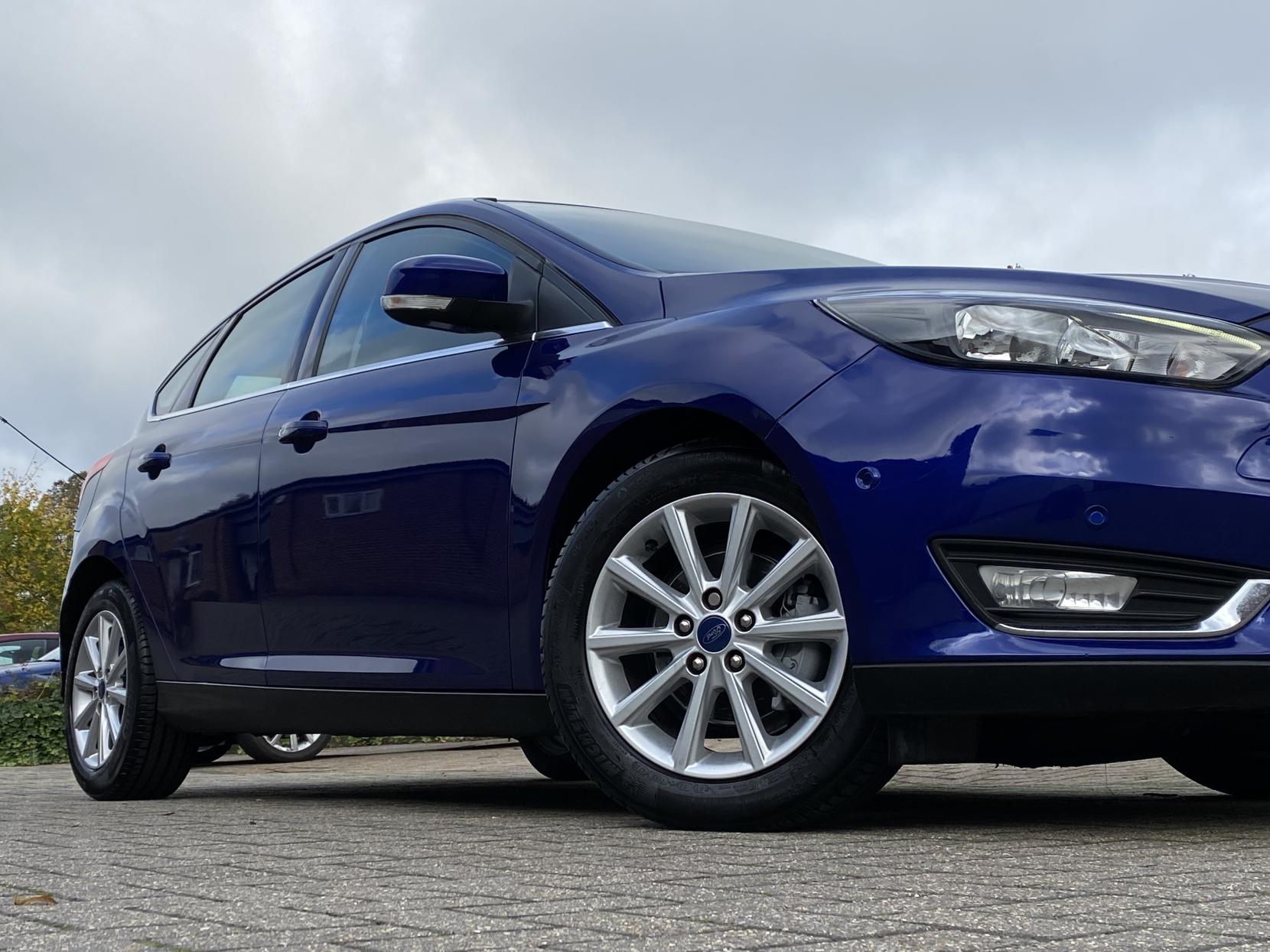 Ford Focus 1.0T EcoBoost Titanium Hatchback 5dr Petrol Manual Euro 6 (s/s) (125 ps)