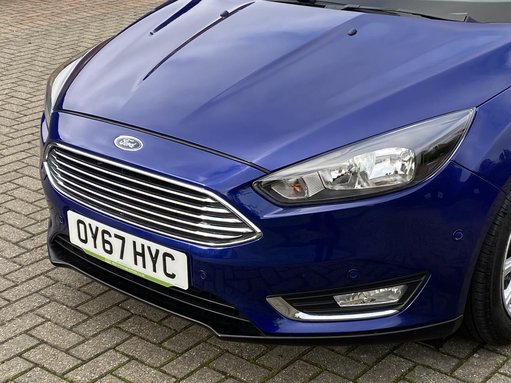 Ford Focus 1.0T EcoBoost Titanium Hatchback 5dr Petrol Manual Euro 6 (s/s) (125 ps)