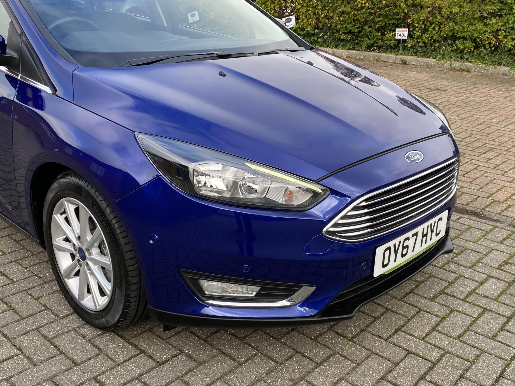 Ford Focus 1.0T EcoBoost Titanium Hatchback 5dr Petrol Manual Euro 6 (s/s) (125 ps)