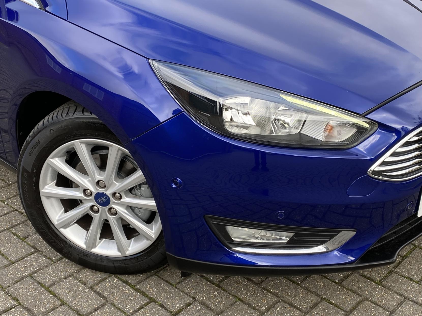 Ford Focus 1.0T EcoBoost Titanium Hatchback 5dr Petrol Manual Euro 6 (s/s) (125 ps)