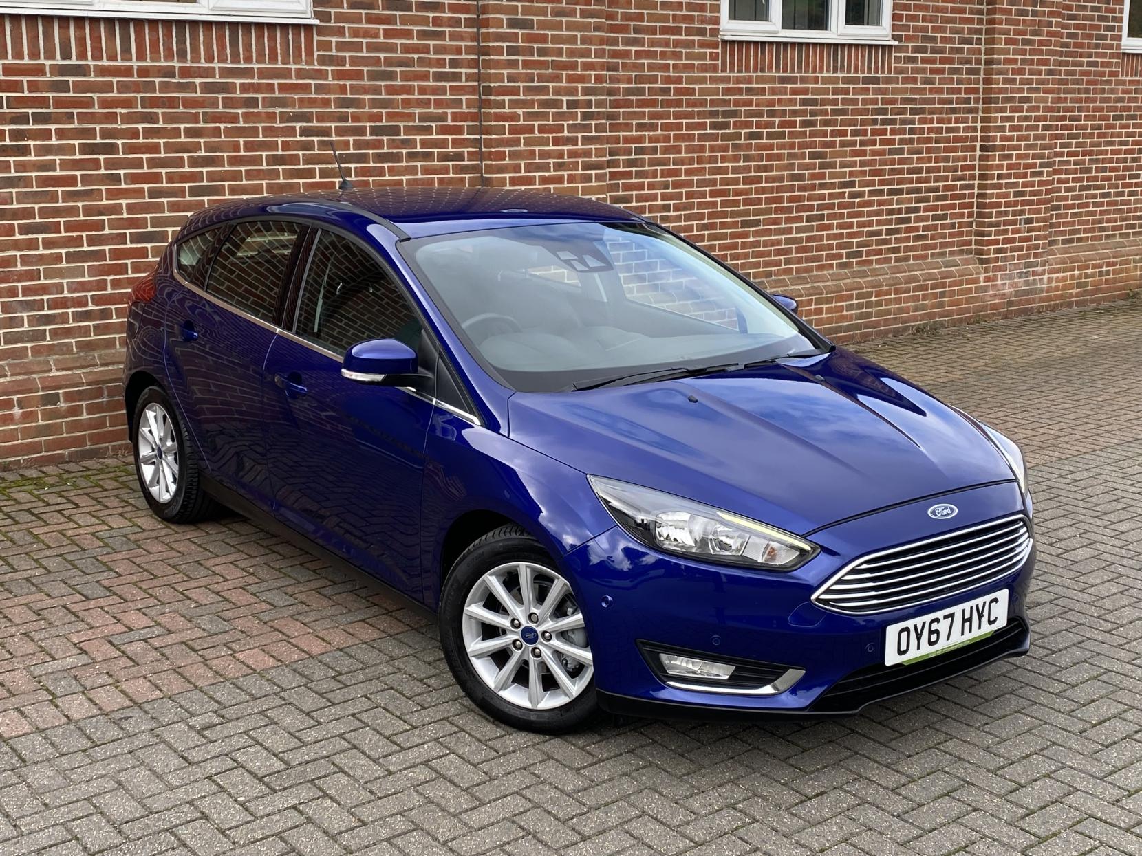 Ford Focus 1.0T EcoBoost Titanium Hatchback 5dr Petrol Manual Euro 6 (s/s) (125 ps)