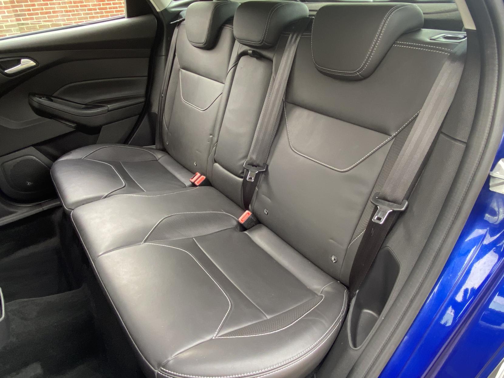 Ford Focus 1.0T EcoBoost Titanium Hatchback 5dr Petrol Manual Euro 6 (s/s) (125 ps)