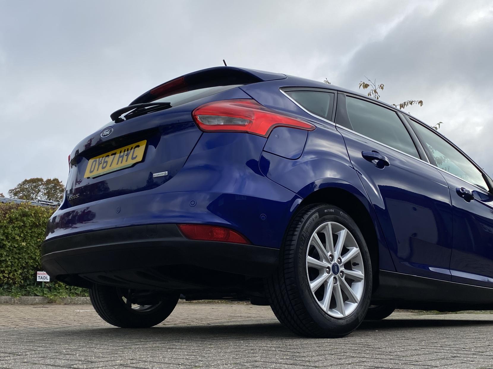 Ford Focus 1.0T EcoBoost Titanium Hatchback 5dr Petrol Manual Euro 6 (s/s) (125 ps)