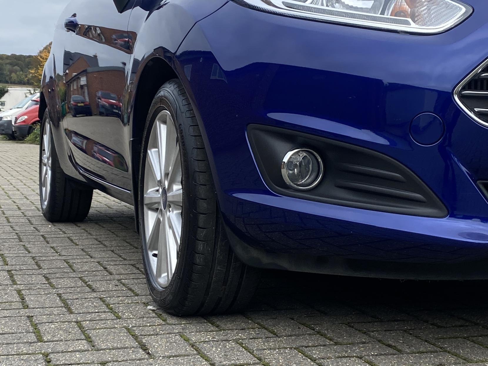 Ford Fiesta 1.0T EcoBoost Titanium Hatchback 3dr Petrol Manual Euro 6 (s/s) (125 ps)