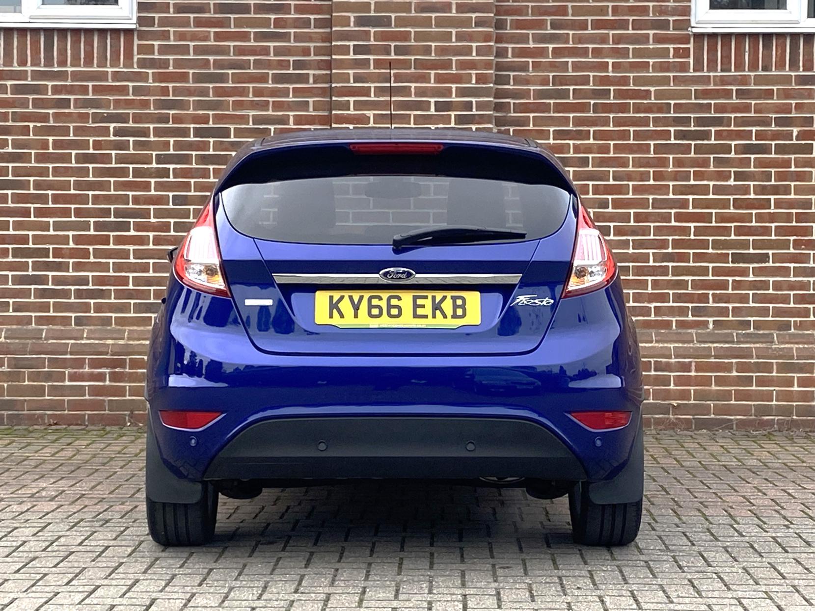 Ford Fiesta 1.0T EcoBoost Titanium Hatchback 3dr Petrol Manual Euro 6 (s/s) (125 ps)