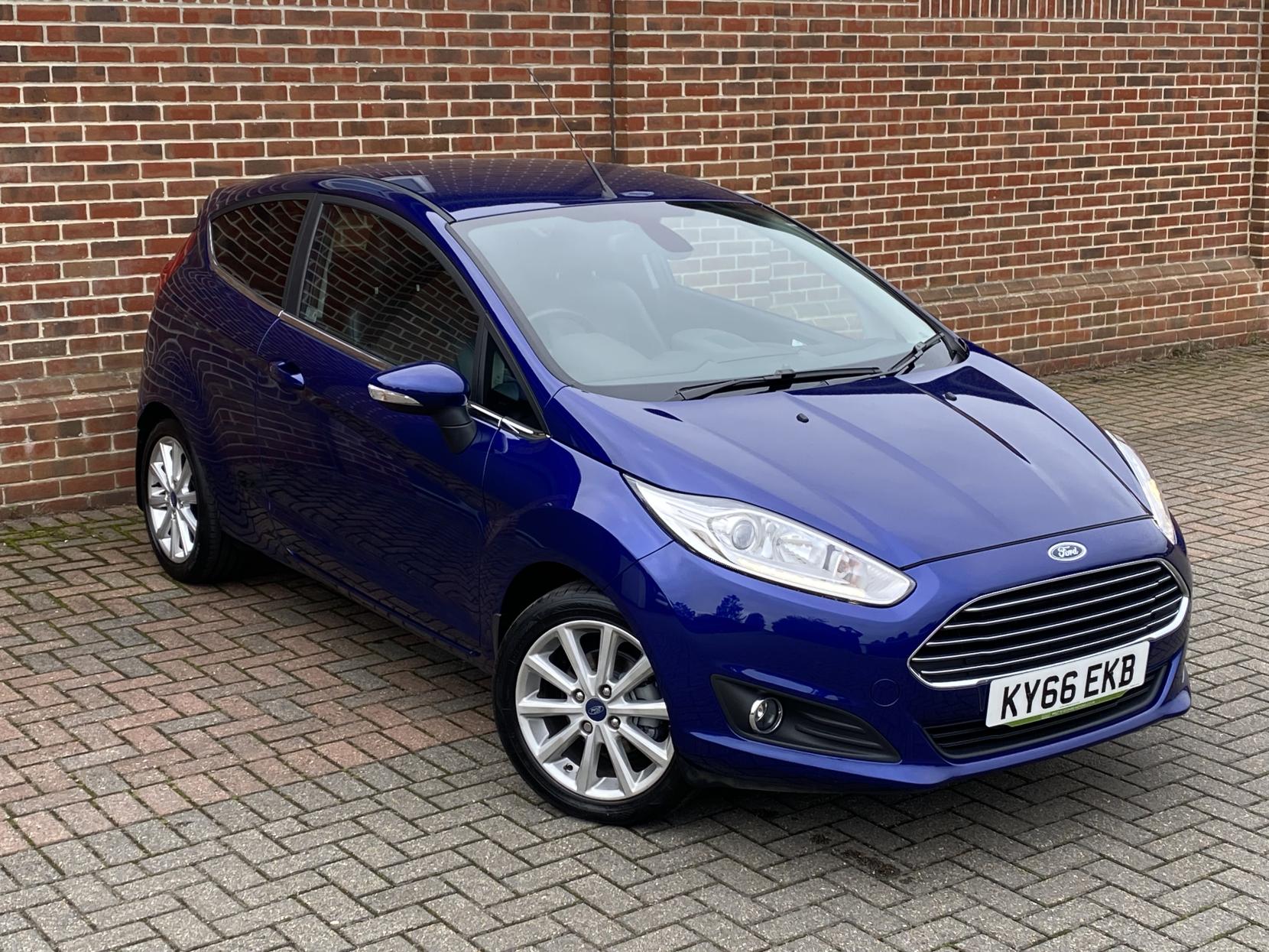 Ford Fiesta 1.0T EcoBoost Titanium Hatchback 3dr Petrol Manual Euro 6 (s/s) (125 ps)