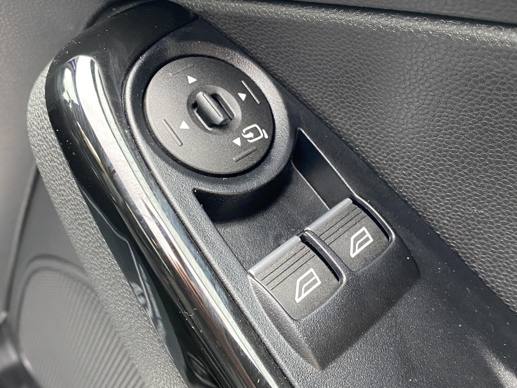 Ford Fiesta 1.0T EcoBoost Titanium Hatchback 3dr Petrol Manual Euro 6 (s/s) (125 ps)