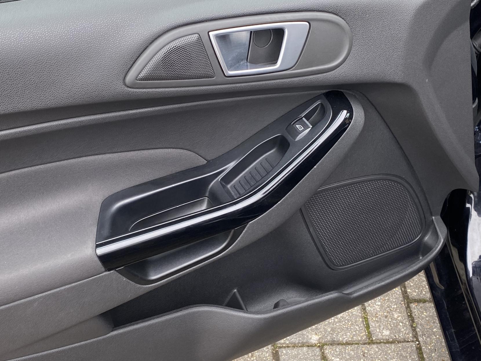 Ford Fiesta 1.0T EcoBoost Titanium Hatchback 5dr Petrol Manual Euro 6 (s/s) (100 ps)