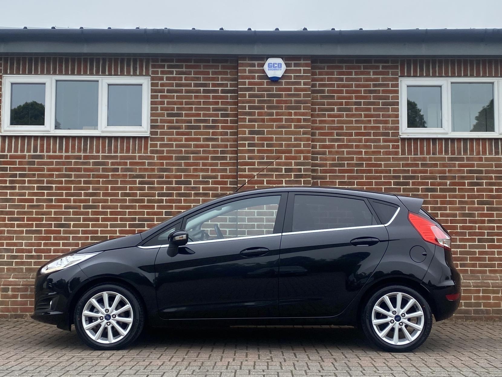 Ford Fiesta 1.0T EcoBoost Titanium Hatchback 5dr Petrol Manual Euro 6 (s/s) (100 ps)