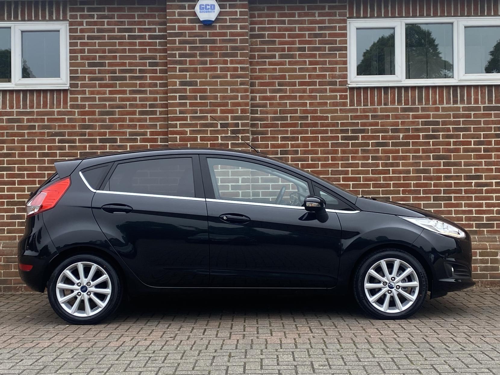 Ford Fiesta 1.0T EcoBoost Titanium Hatchback 5dr Petrol Manual Euro 6 (s/s) (100 ps)