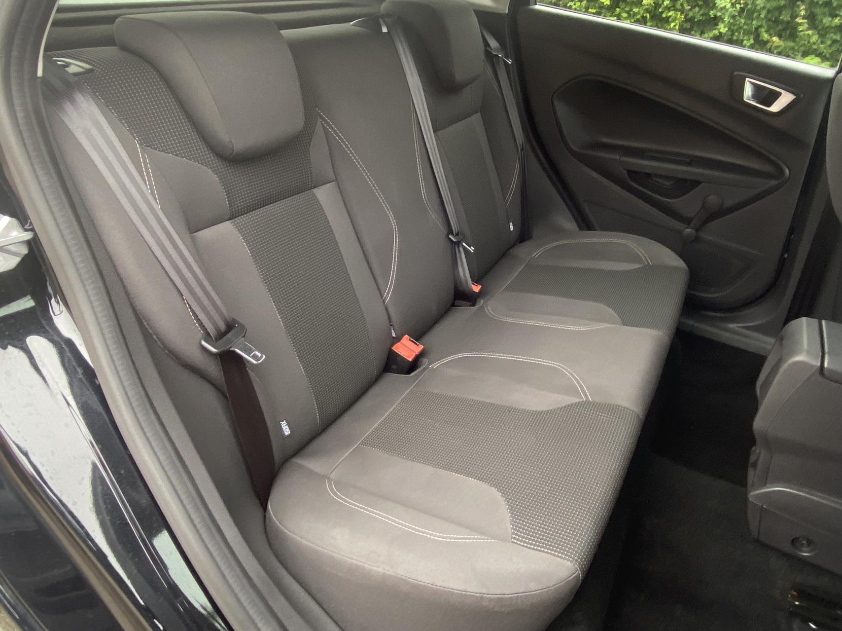 Ford Fiesta 1.0T EcoBoost Titanium Hatchback 5dr Petrol Manual Euro 6 (s/s) (100 ps)