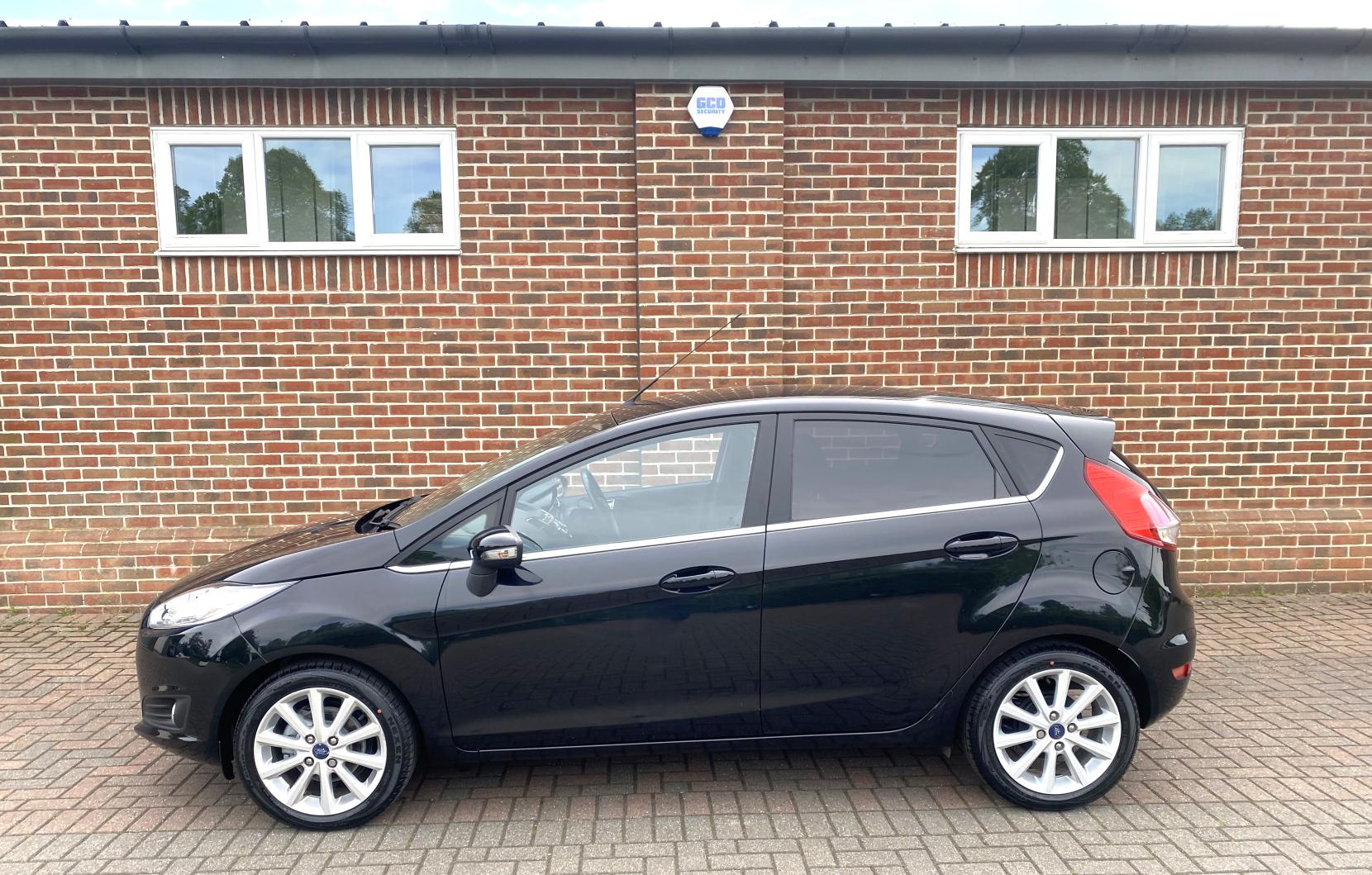 Ford Fiesta 1.0T EcoBoost Titanium Hatchback 5dr Petrol Manual Euro 6 (s/s) (100 ps)
