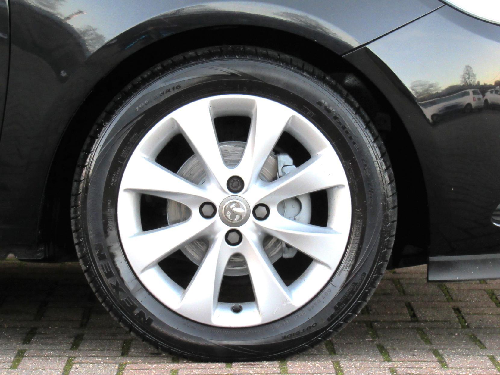 Vauxhall Corsa 1.4i ecoTEC Energy Hatchback 3dr Petrol Manual Euro 6 (a/c) (90 ps)