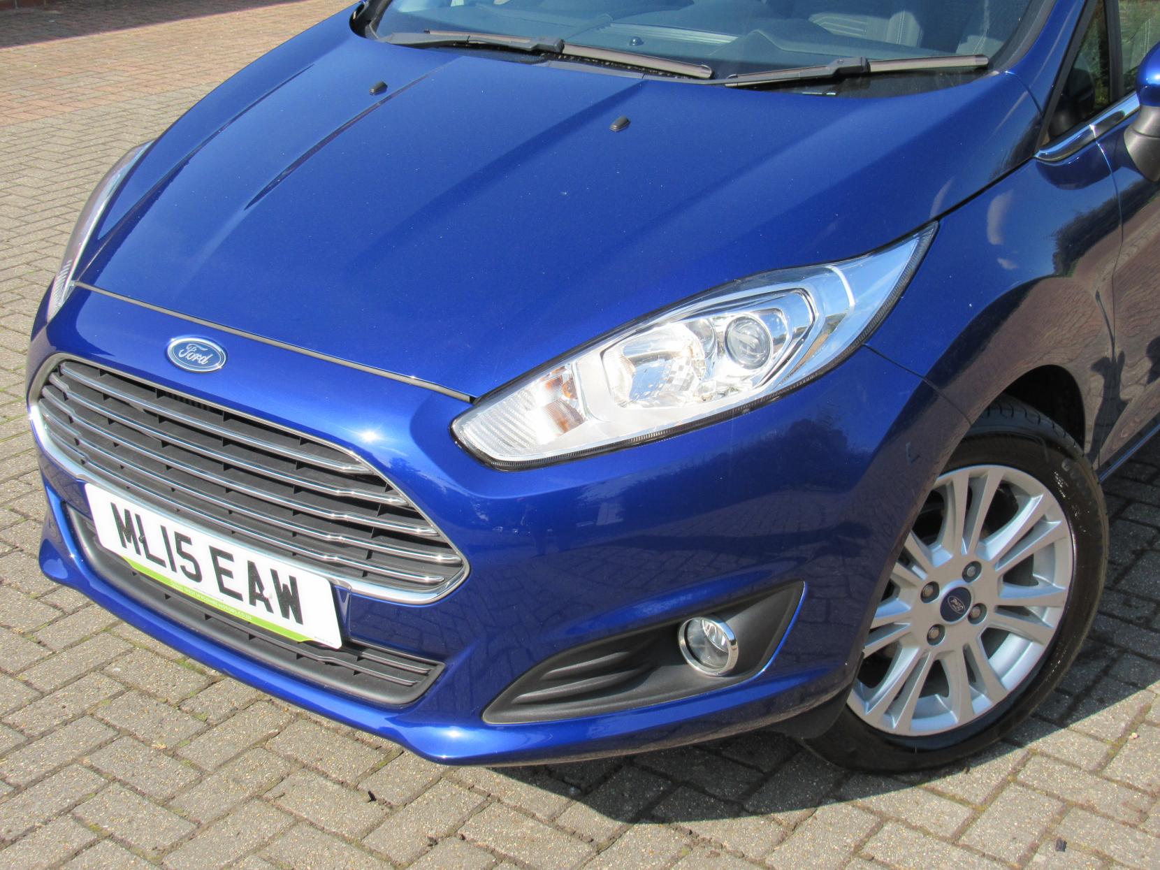 Ford Fiesta 1.0T EcoBoost Zetec Hatchback 5dr Petrol Manual Euro 5 (s/s) (100 ps)