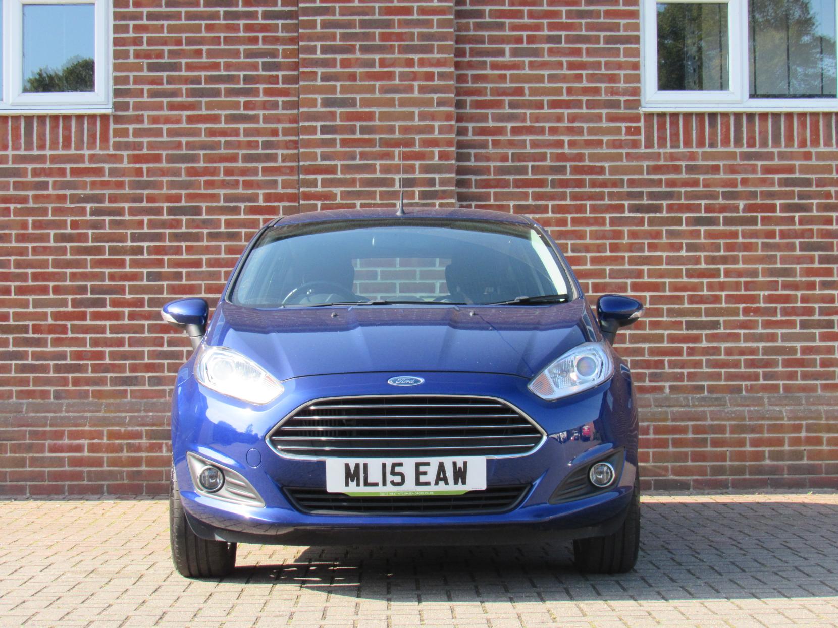 Ford Fiesta 1.0T EcoBoost Zetec Hatchback 5dr Petrol Manual Euro 5 (s/s) (100 ps)