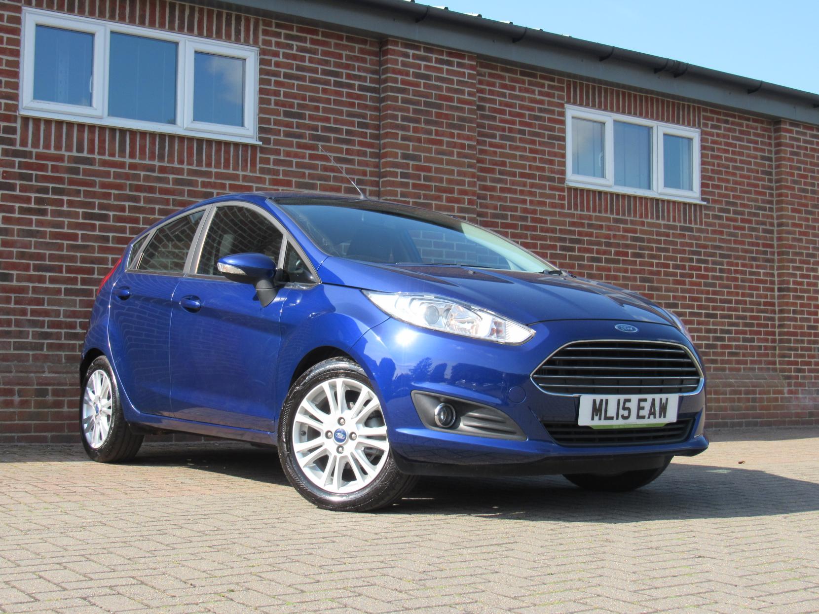 Ford Fiesta 1.0T EcoBoost Zetec Hatchback 5dr Petrol Manual Euro 5 (s/s) (100 ps)