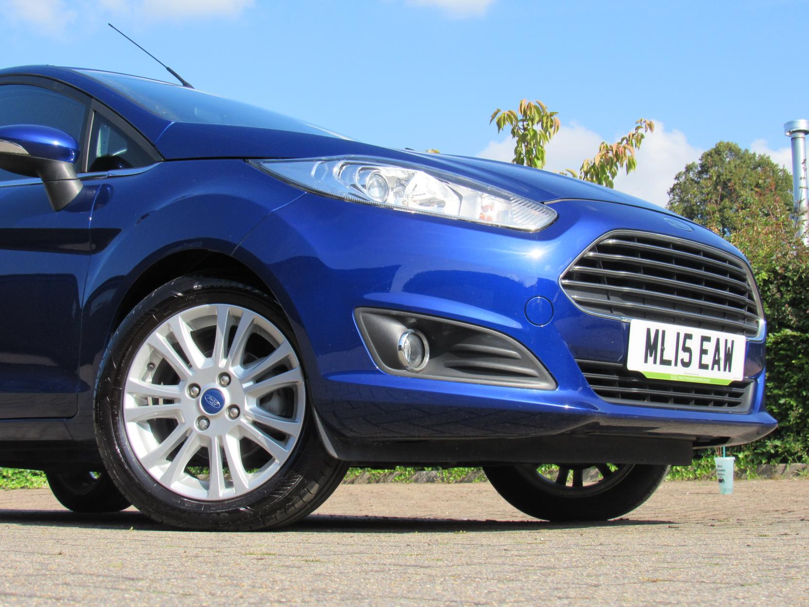 Ford Fiesta 1.0T EcoBoost Zetec Hatchback 5dr Petrol Manual Euro 5 (s/s) (100 ps)