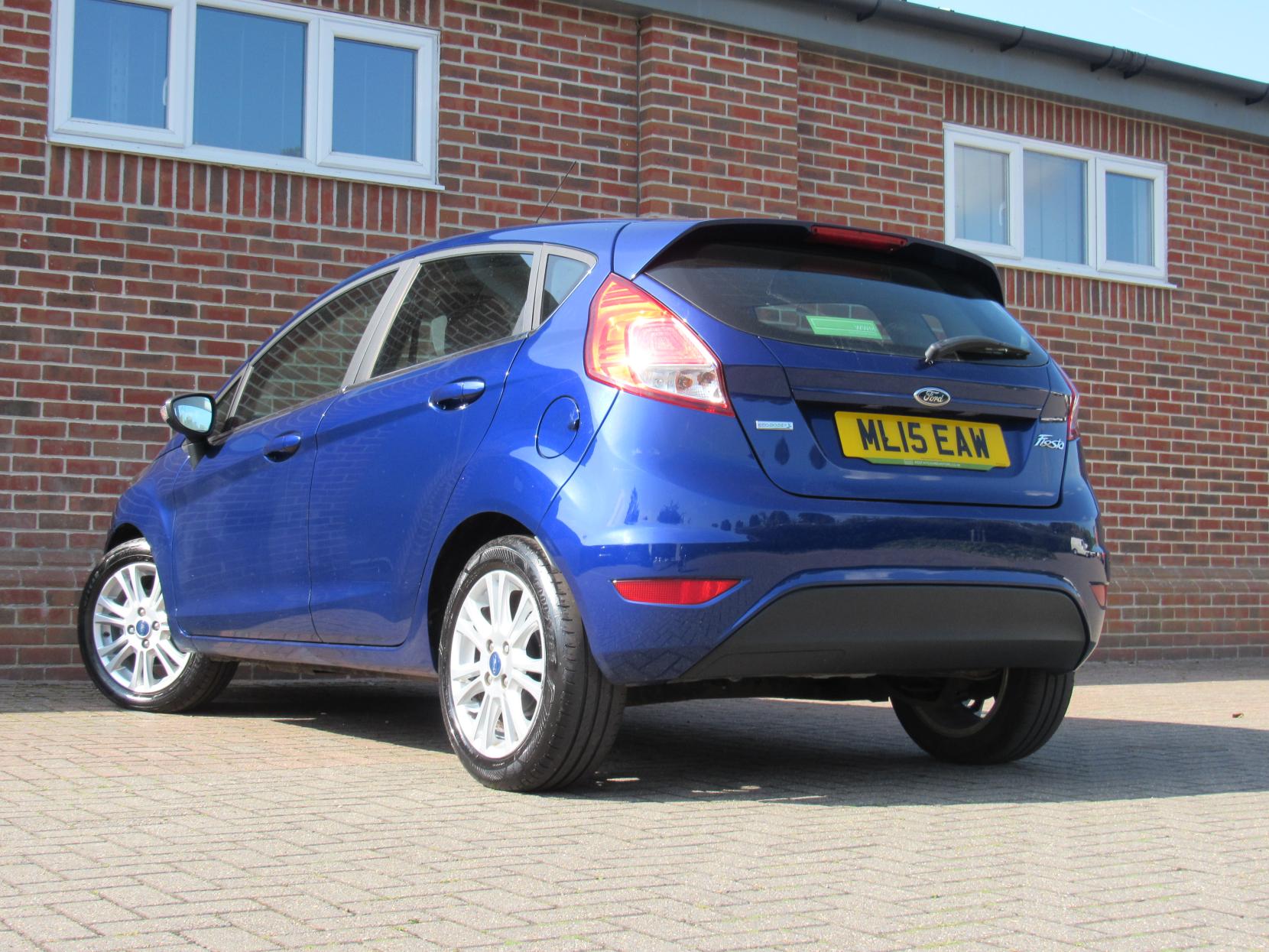 Ford Fiesta 1.0T EcoBoost Zetec Hatchback 5dr Petrol Manual Euro 5 (s/s) (100 ps)