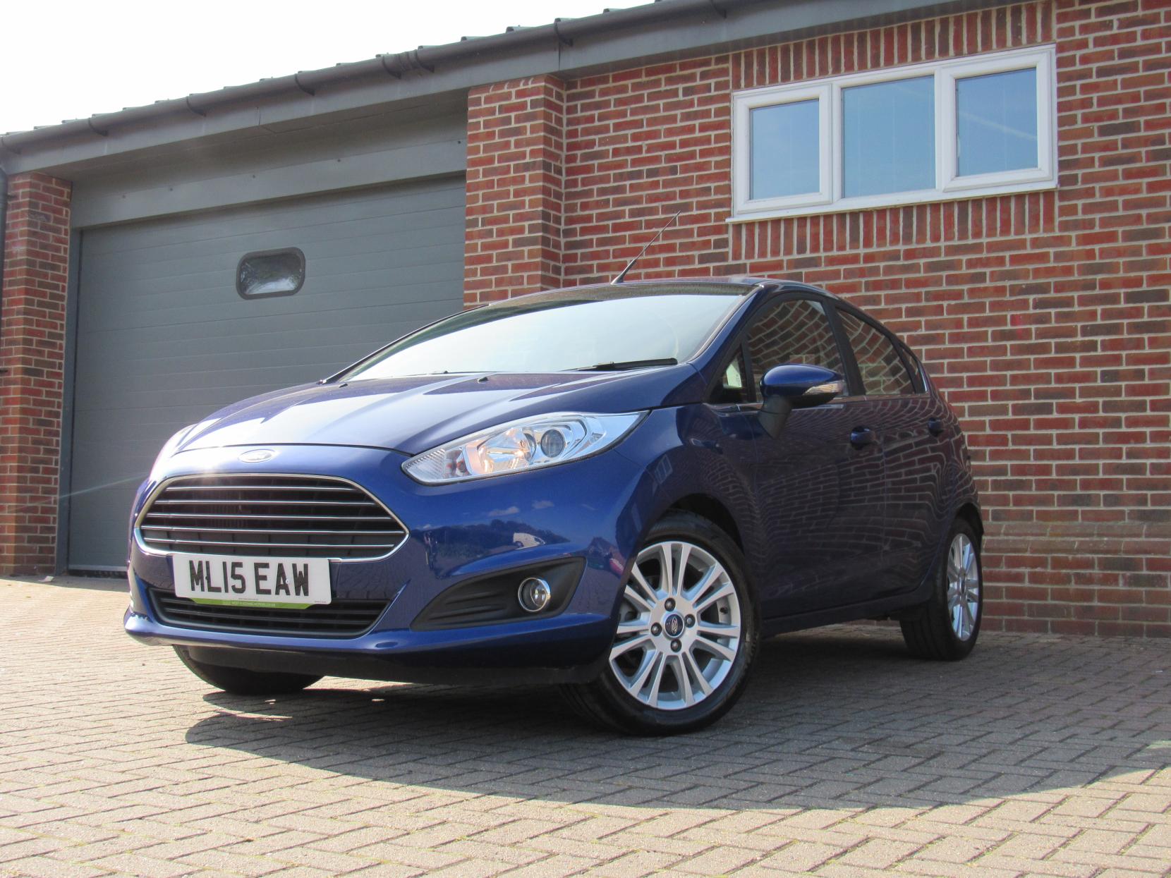 Ford Fiesta 1.0T EcoBoost Zetec Hatchback 5dr Petrol Manual Euro 5 (s/s) (100 ps)