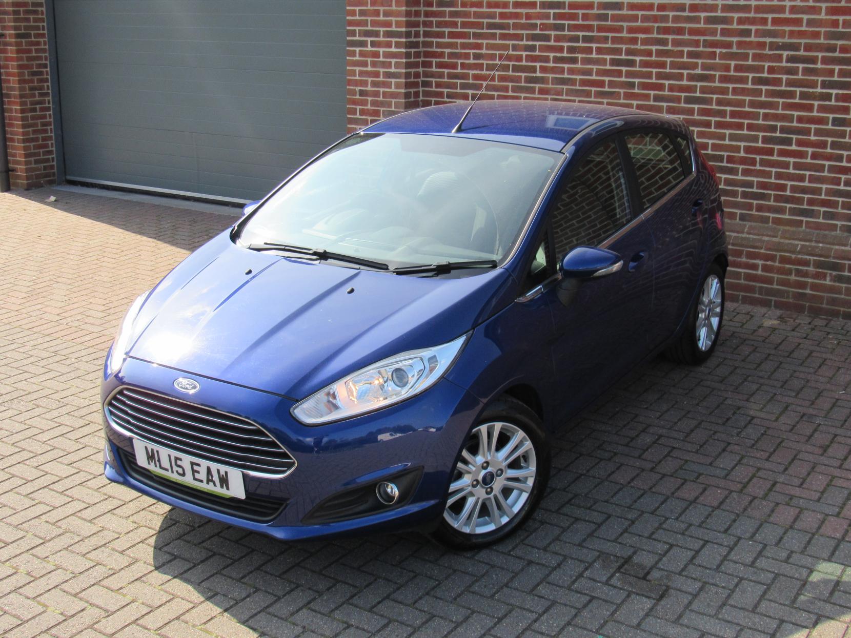 Ford Fiesta 1.0T EcoBoost Zetec Hatchback 5dr Petrol Manual Euro 5 (s/s) (100 ps)