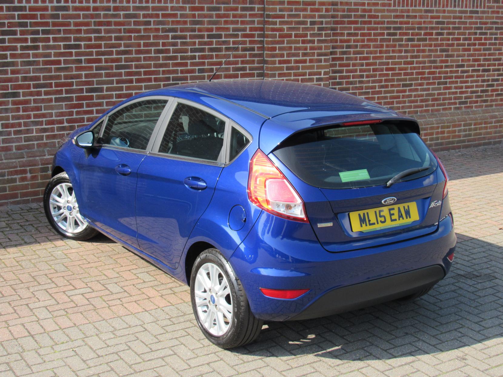 Ford Fiesta 1.0T EcoBoost Zetec Hatchback 5dr Petrol Manual Euro 5 (s/s) (100 ps)