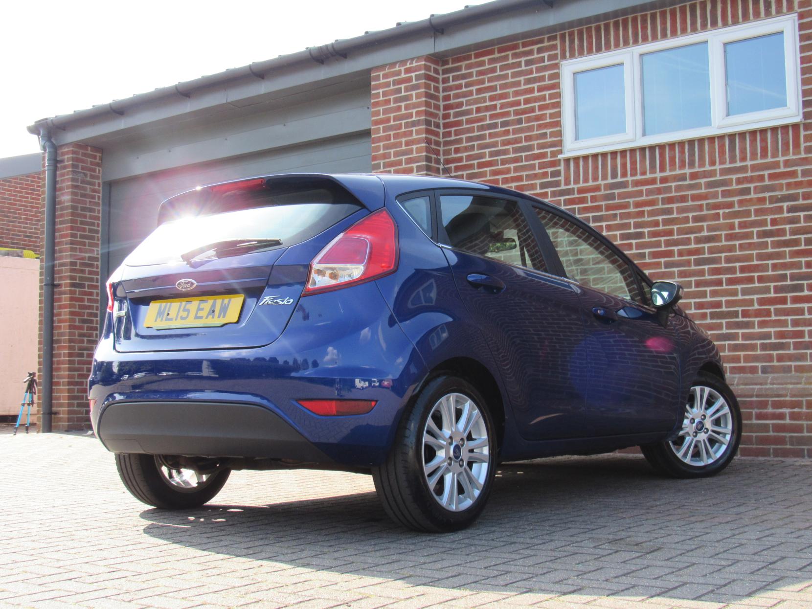 Ford Fiesta 1.0T EcoBoost Zetec Hatchback 5dr Petrol Manual Euro 5 (s/s) (100 ps)