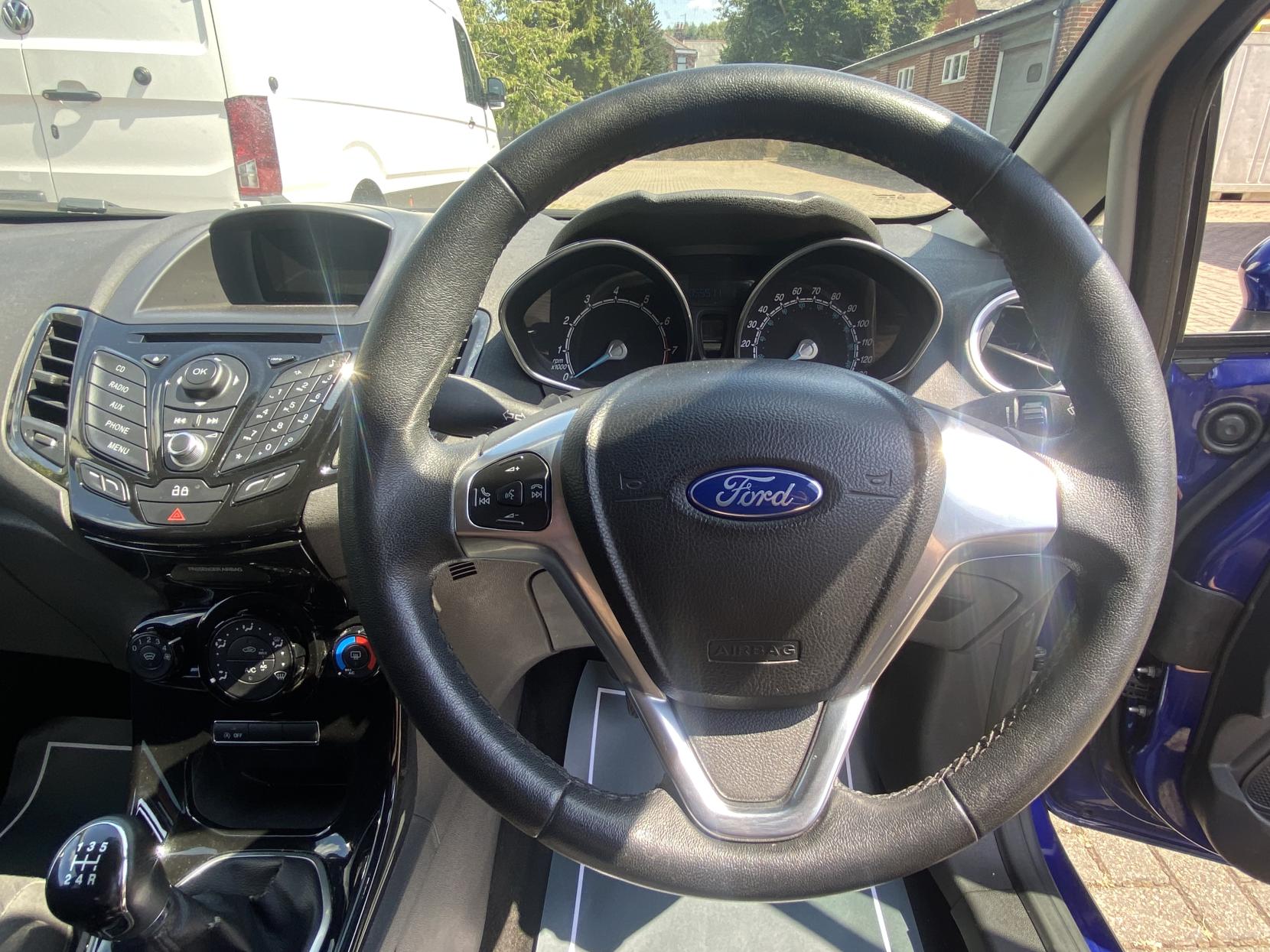 Ford Fiesta 1.0T EcoBoost Zetec Hatchback 5dr Petrol Manual Euro 5 (s/s) (100 ps)