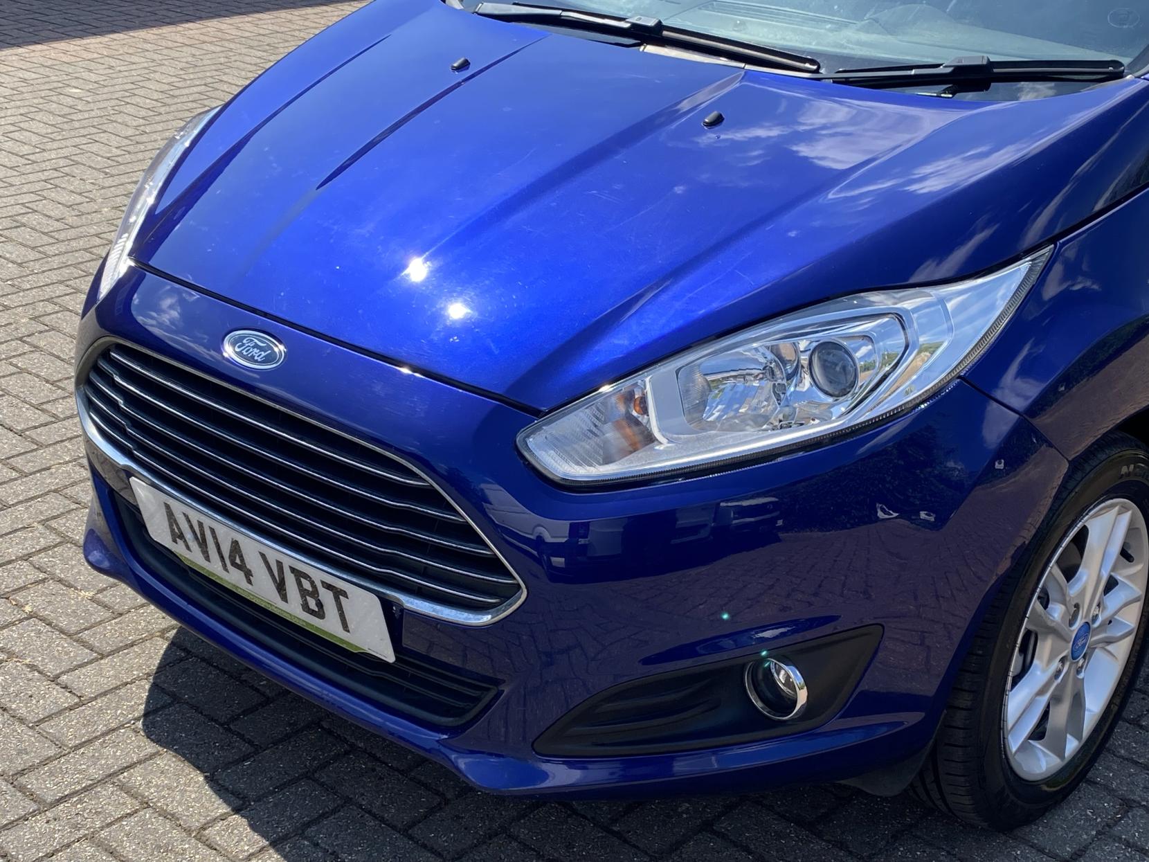 Ford Fiesta 1.0T EcoBoost Zetec Hatchback 5dr Petrol Manual Euro 5 (s/s) (100 ps)