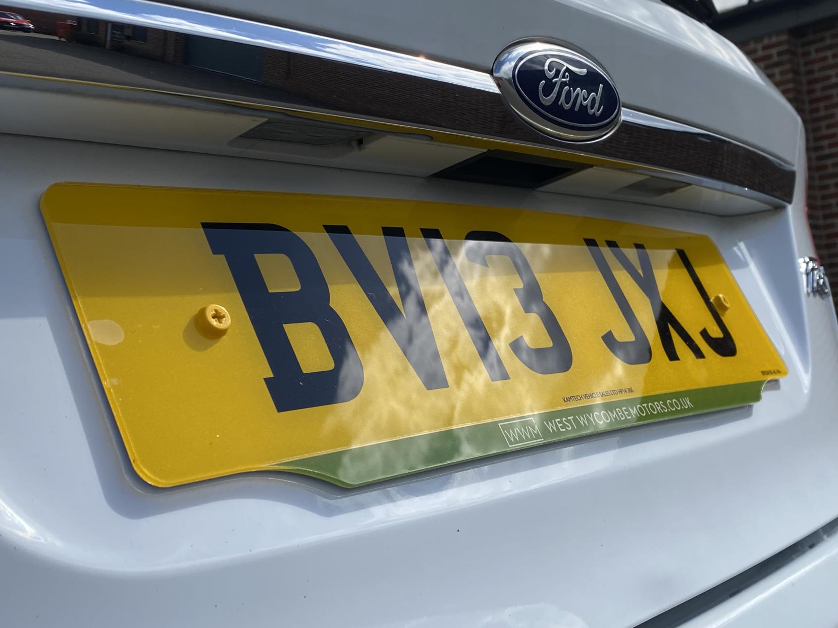 Ford Fiesta 1.0 Zetec Hatchback 5dr Petrol Manual Euro 5 (s/s) (80 ps)
